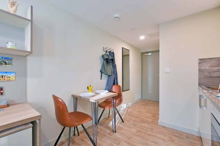 Platinum Studio - Photo 5