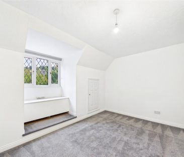2 bedroom end of terrace house to rent - Photo 4