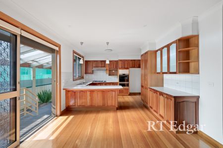 Thinking of selling? Contact our agent - Photo 5