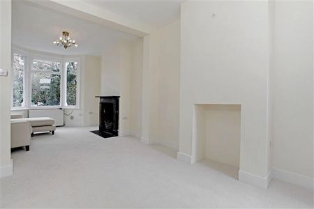 3 bedroom terraced house to rent - Photo 2