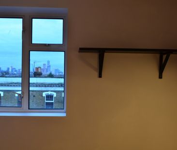 2 Bed Flat, Acre Lane, SW2 - Photo 3