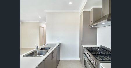 🏡 3-Bedroom Townhouse in Mernda - Photo 4