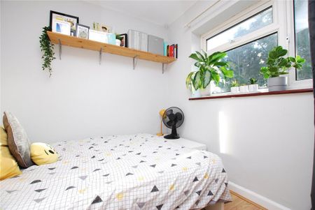 5 bedroom detached house to rent - Photo 4