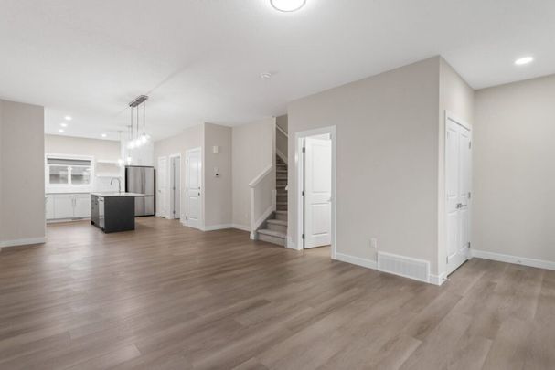 Beaumont Unfurnished townhouse Rental in Ruisseau - Luxury 3 bed townhouse in the Trendy and Quiet Town of Beaumont! - Photo 1