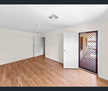 Neat & Comfortable Family Home in a Convenient Location - Photo 5