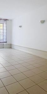 Location Appartement 1 pièce 33m² MACON 71000 - Photo 4