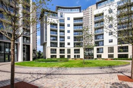 Pump House Crescent, Brentford, TW8 0HH - Photo 3