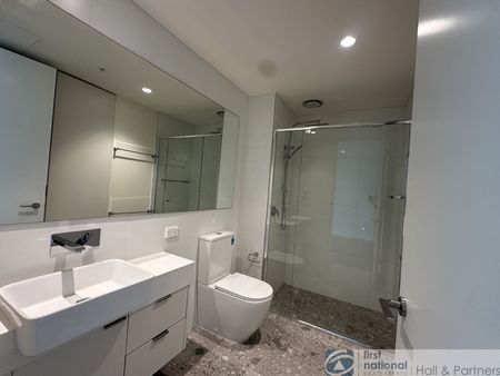 Welcome to THE LONSDALE - Photo 2