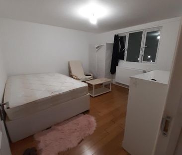 Room in a Shared House, Woodlands, HA2 - Photo 3