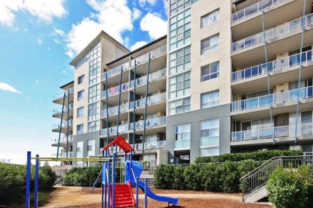 Spacious Modern Apartment 2 Beds + Study | As 3 beds - Photo 5