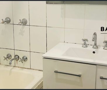 Just move in and enjoy! - Photo 2