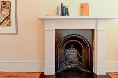 6 bedroom detached house to rent - Photo 2