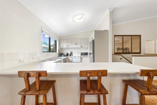 Unit 1/11 Mudjimba Esplanade, - Photo 1