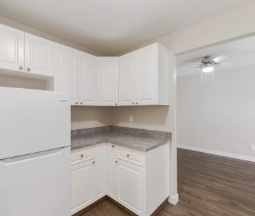 - 2 Bedroom at Wyldewood Estates - Photo 2