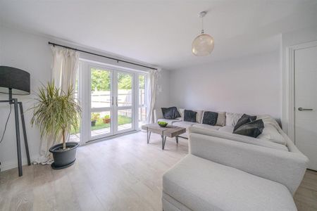 3 bedroom property to rent - Photo 3