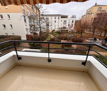 Location Appartement 3 pièces 61m² - Photo 2