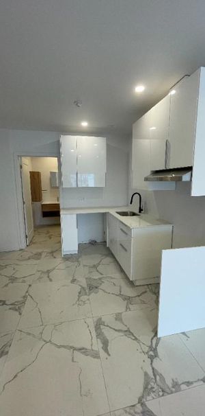 ⚡ Prise de possession rapide + 1 MOIS GRATUIT ! ✨ 4 ½ NEUF à louer – Rue Romulus, Victoriaville ✨ - Photo 1