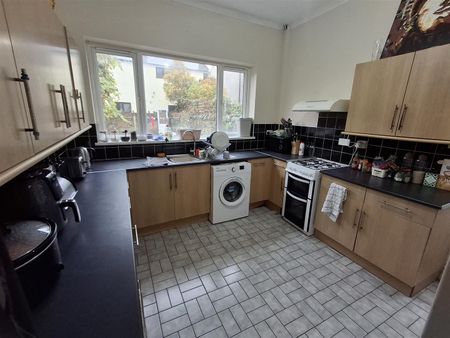 6 Bed House To Let On Pen-Y-wain Road, Roath - Photo 5