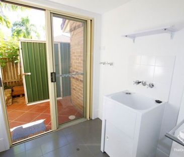 Location, location location - Photo 2