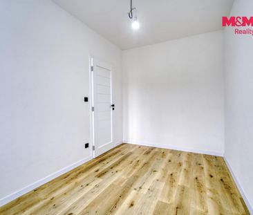 Pronájem bytu 2+kk 41 m², Tlučenská kolonie 655, Tlučná - Photo 3