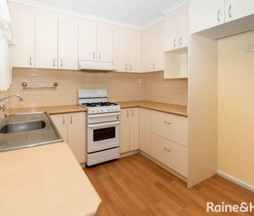 CHARMING 3-BEDROOM HOME WITH ESTABLISHED GARDENS - Photo 5