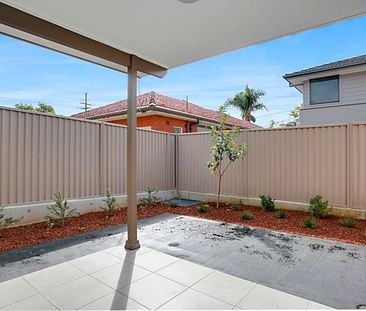 Near New Townhouse - Photo 4