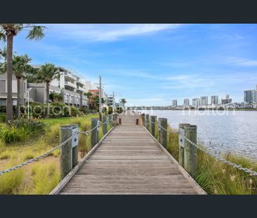 813/21 Hill Road, Wentworth Point, NSW 2127 - Photo 6