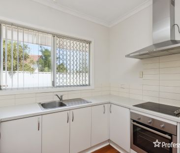 28 Selsey Way, Balga WA 6061 - Photo 4