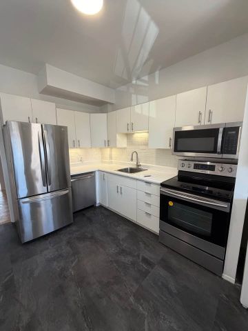 VISITE LIBRE, 2476 Rue Coursol, Montréal (Le Sud-Ouest), QC H3J - Photo 3