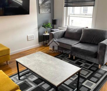 1 bedroom in a house share to rent - Photo 2