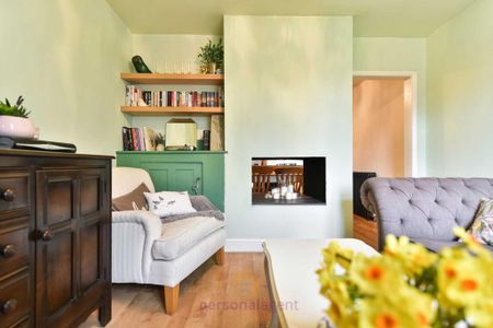 2 bedroom terraced house to rent - Photo 2