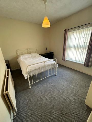 3 bedroom house share to rent - Photo 4