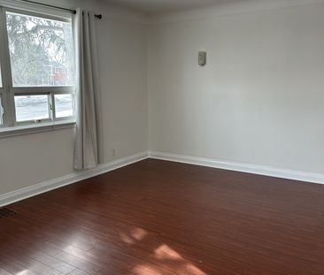 For Lease - 303 Carlton Street Unit# Unit 1, St. Catharines, Ontario - Photo 4