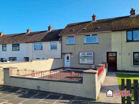 18 Movilla Park, Rathcoole, Newtownabbey - Photo 1