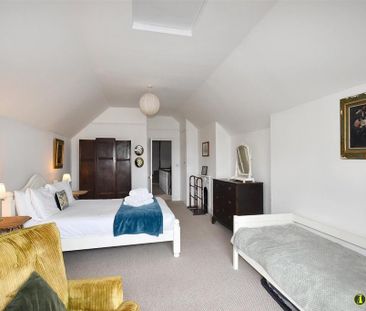 4 bedroom terraced house to rent - Photo 2