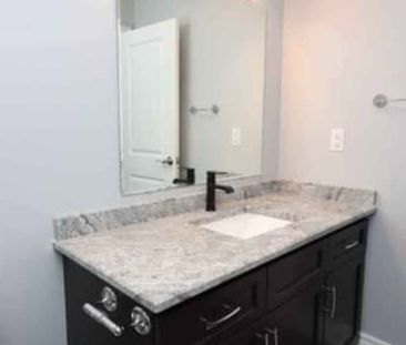 For Lease - 208 Carriage Way, Waterloo, Ontario - Photo 6