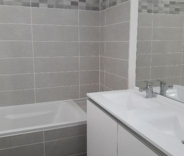 Location Appartement 3 pièces 62m² SARTROUVILLE 78500 - Photo 3