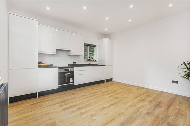 York Road, Woking, Surrey, GU22 7XR - Photo 1
