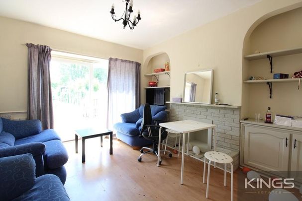 4 bedroom semi-detached house to rent - Photo 1