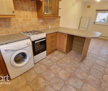 4 bedroom semi-detached house to rent - Photo 6