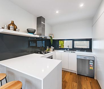 6/54 Clarendon Street, Thornbury VIC 3071 - Photo 4