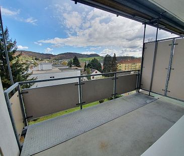 Wunderschöne moderne Wohnung mit sonnigem Balkon und Weitsicht - Photo 4