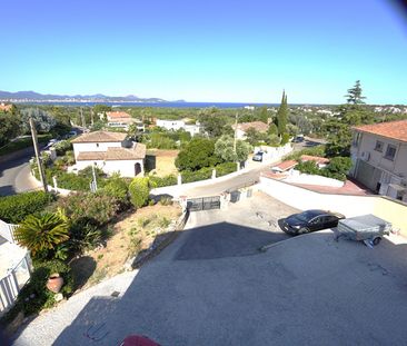 SAINT AYGULF - Appartement meublé T2 de 33m² avec vue mer, - Photo 1