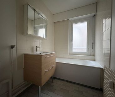 STUDIO 31 m2 – PARKING – CAVE – - Photo 4