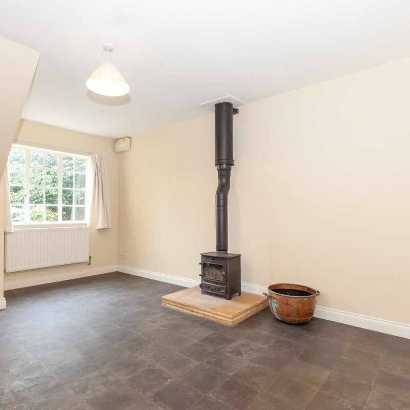 Southfields Place, Blakesley - Photo 1