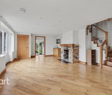 5 bedroom character property to rent - Photo 2