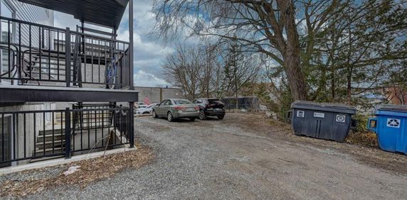 5 1/2 à Louer à Granby - Photo 2