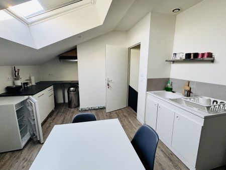 Location Appartement 1 pièce 25m² ROMANS SUR ISERE 26100 - Photo 4
