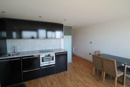 1 bedroom flat to rent - Photo 4