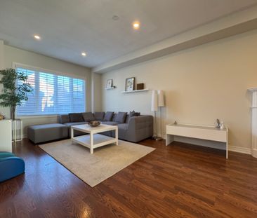 For Lease - 13 Woodway Lane, Markham, Ontario - Photo 2